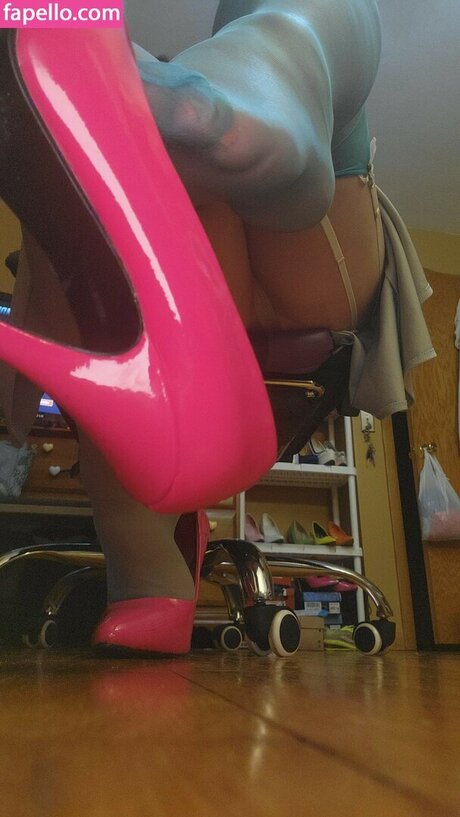 Nylonsandsocks model xxx gallery