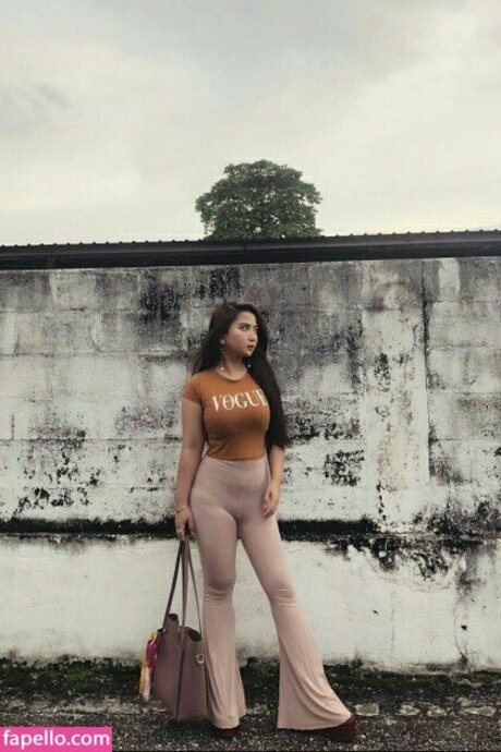 Zizi Wong pornographic model pics