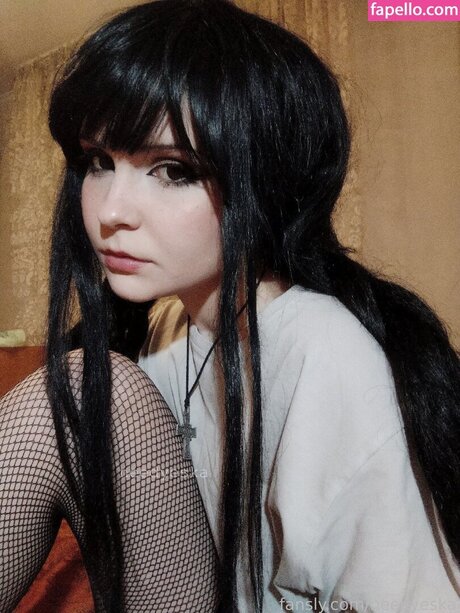 Needyeska nude actress gallery