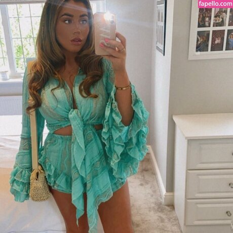 Sophie Williams pornstar archive