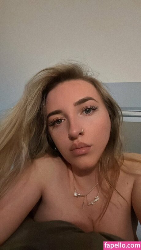 brunettebabeox sex actress pics