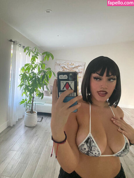 ghouluvr model nude img