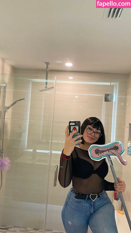 ghouluvr pornographic model photos