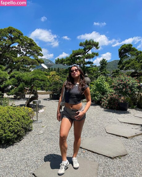 Chloe Aquino erotic actress archive