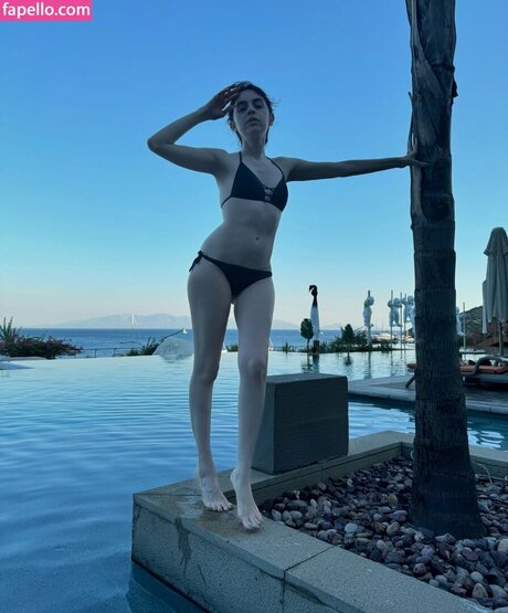 Neva Samanc G k e pornstar naked pics