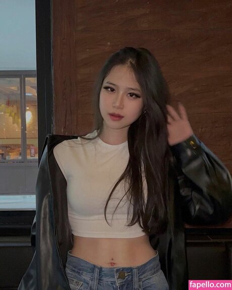 Priscila Ju model exclusive image