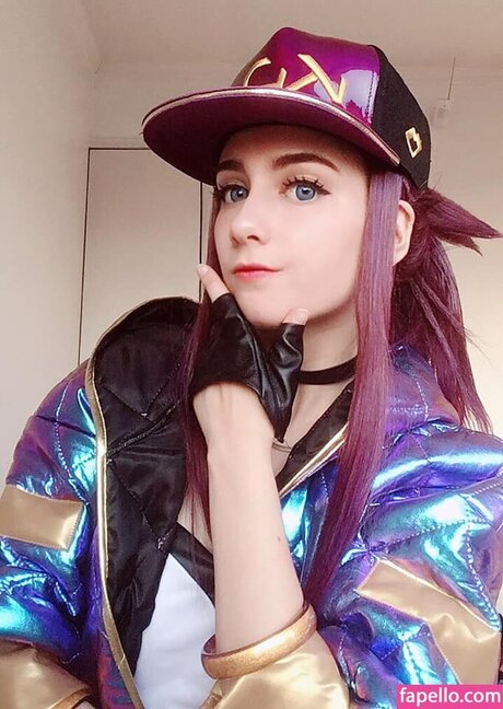 Lilyshibe model pornographic picture