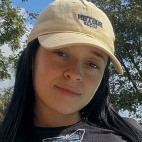 danahenaox nude model images