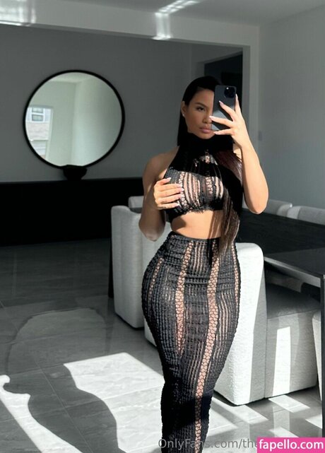 DaphneJoy star nude photo