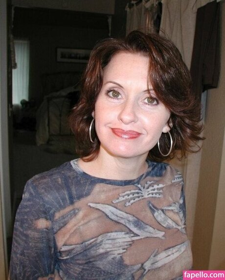 Aunt Nanci model hot pics