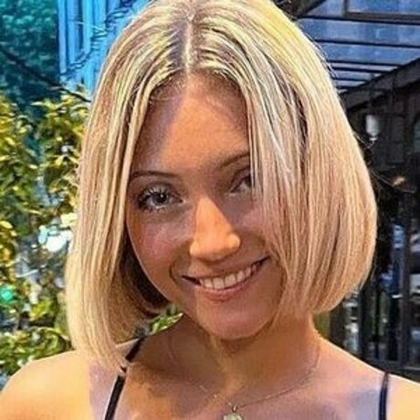 Hello__iris hot actress galleries