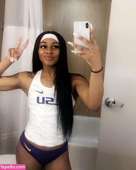 Shacarri Richardson star free galleries