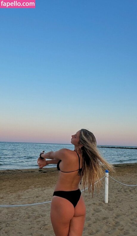 Iris Vallaranii porn actress gallery