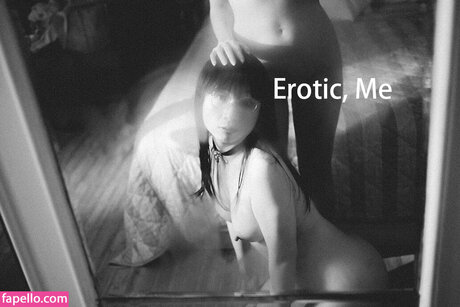 Sakisakuchi naked model gallery