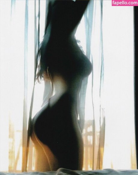 mackenziedern perfect actress archive