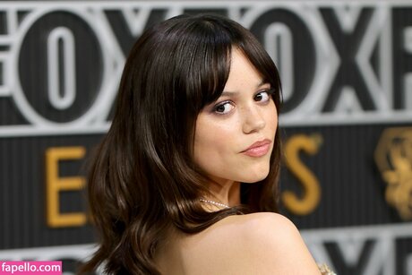 Jennaortega sexy star archive