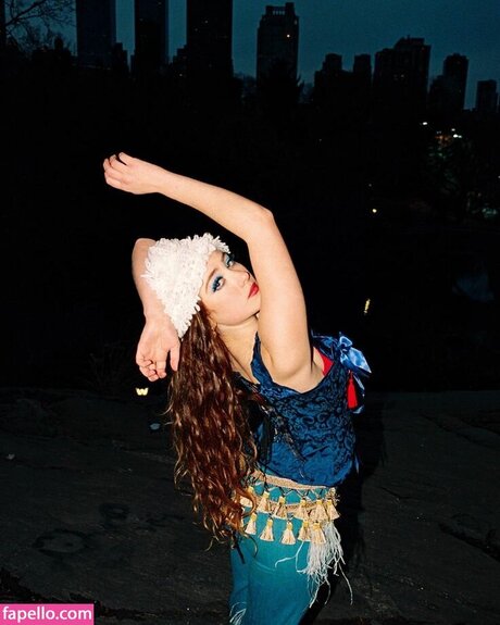 chappellroan model art pics