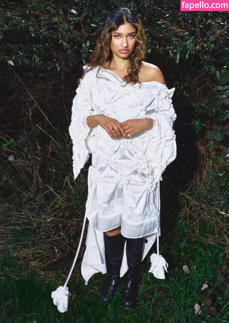 Varada Sethu hd model pictures