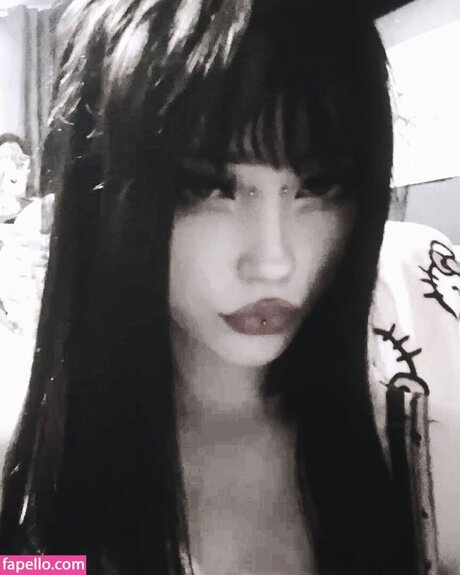 pixilers model naked galleries