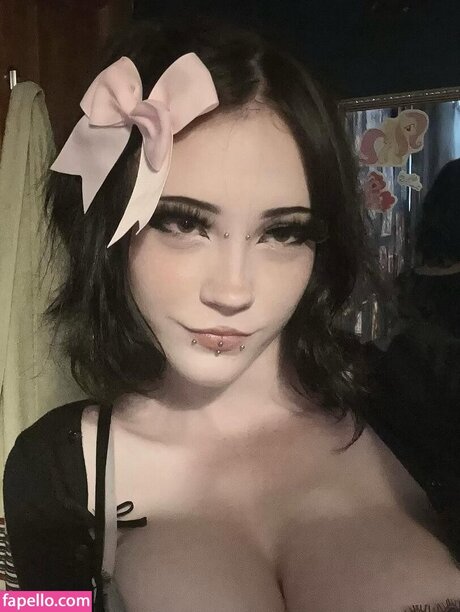 pixilers model free pics