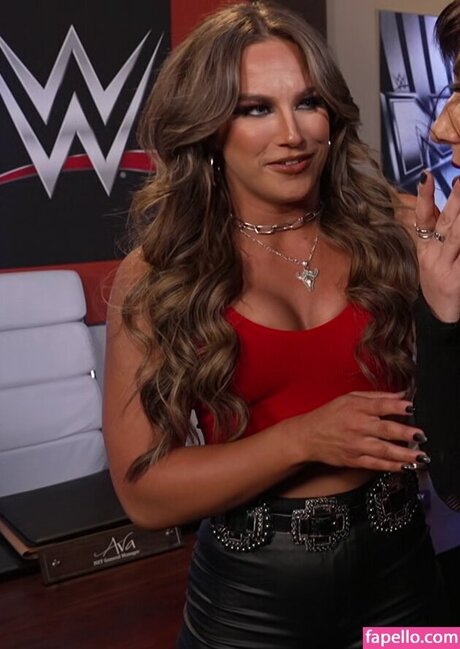 Fallon Henley model erotic img