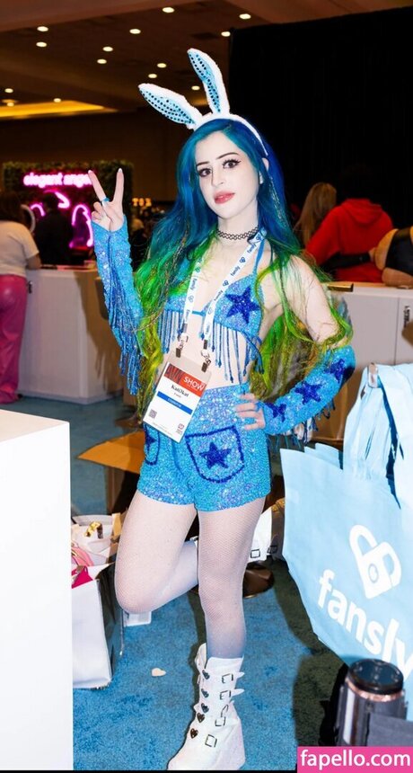 Kati3Kat model hd image