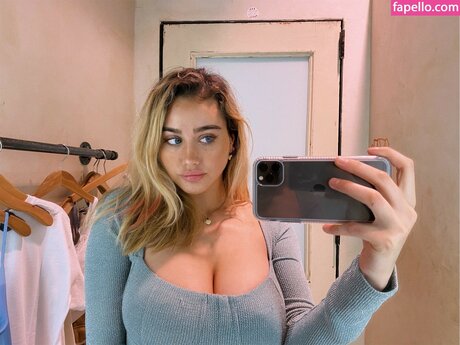 sarahemilyhope pornstar hot archive