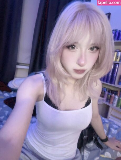 Pelememe hot star photos