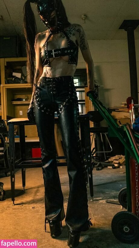 Toxic Vision beautiful actress pictures