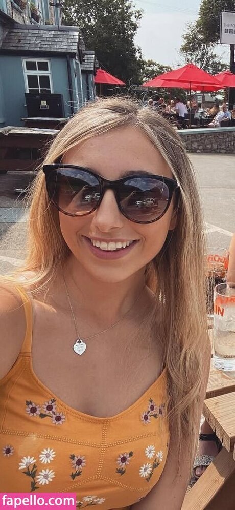 Chlo Matt star best image