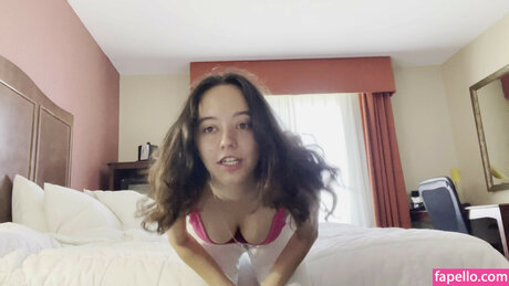 Amelia Harma star art galleries