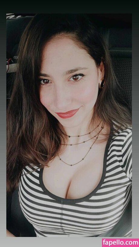 Kybeleniz naked actress images