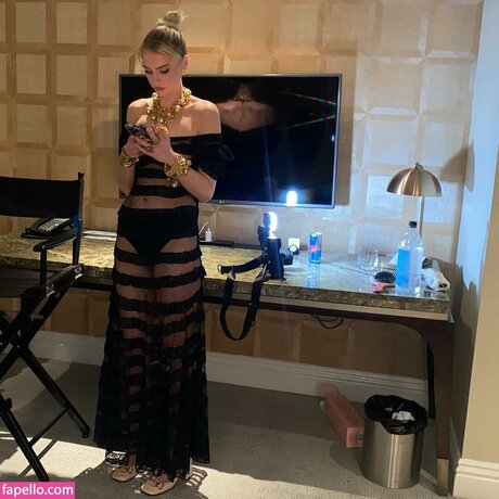 Maddie Phillips model nudes pics