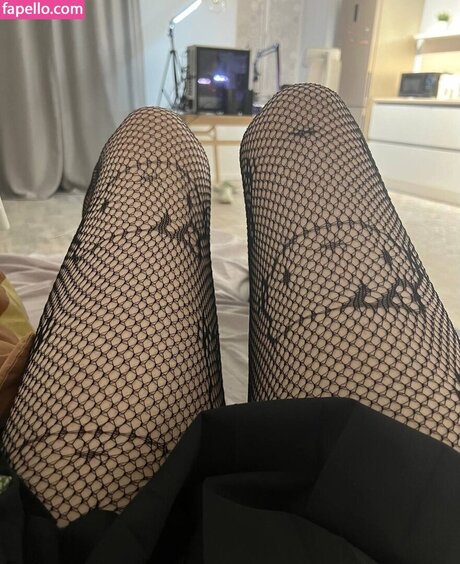 fumimochi naked model archive