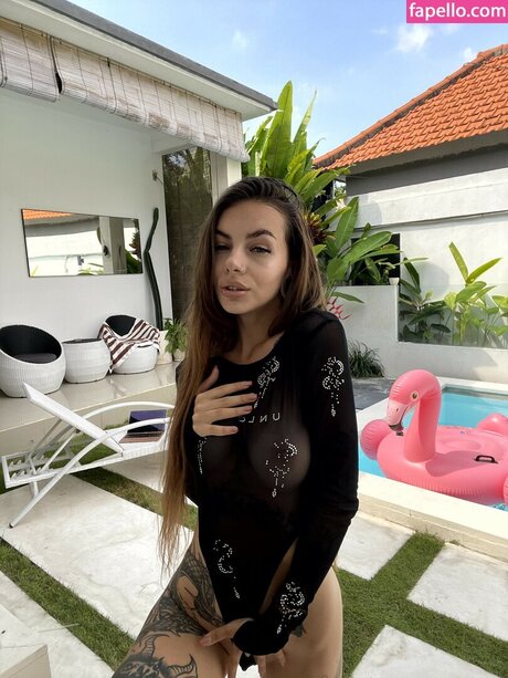 Kendra Lane beautiful pornstar galleries