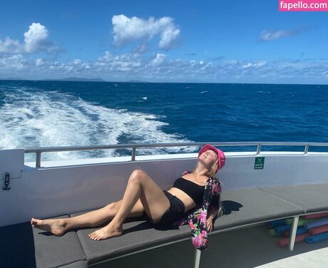 Billie Lourd nude actress images