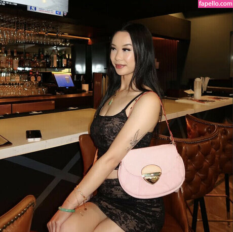 winnniiex pretty actress photos