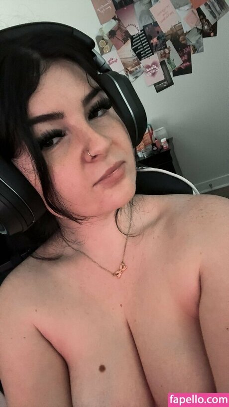 Trinty Wilson sexy pornstar photos