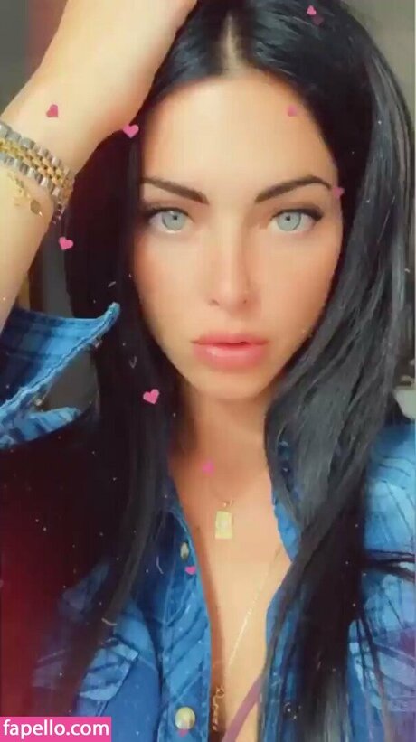 stellaversini model xxx photos