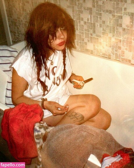 wormsheriff high quality actress images