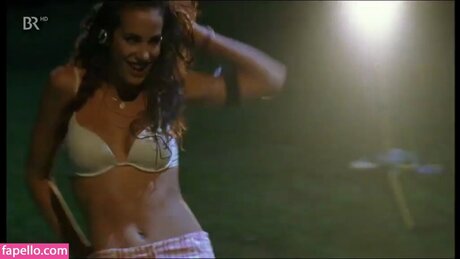 Ninahartmann pornstar high quality picture