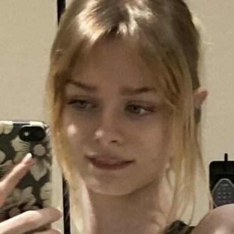 Carmaxlla best actress photo