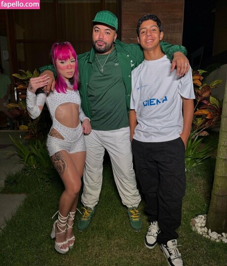 kamylinhasantos model top picture