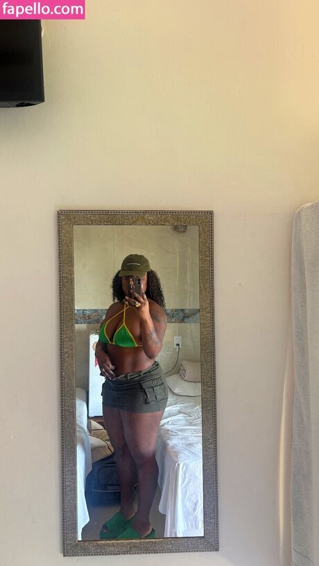 Jucizar pornstar sexy photo