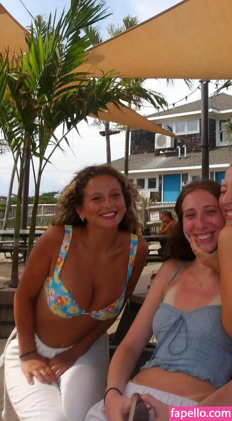 Nina Cotroneo naked pornstar pic