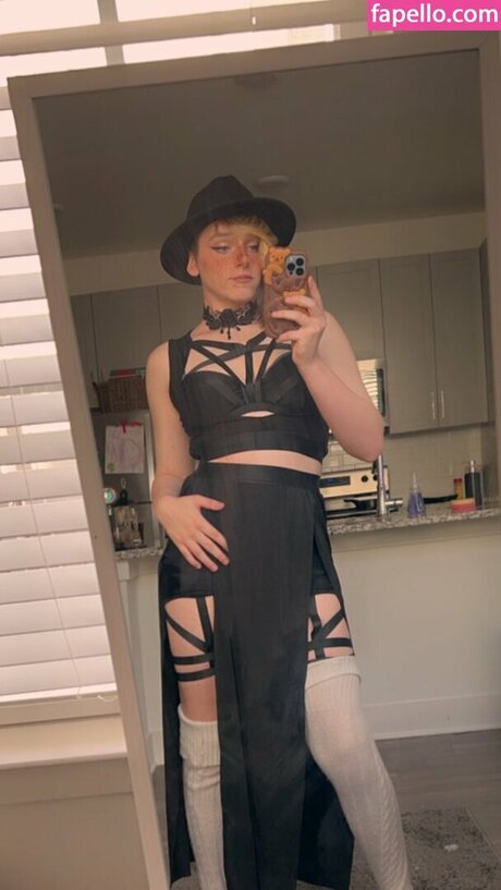 Stitchiot model free picture