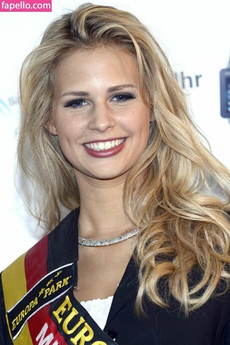 Caroline Noeding nice pornstar gallery