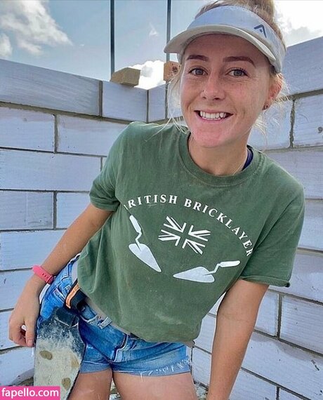 DarcieDoesIt model photo