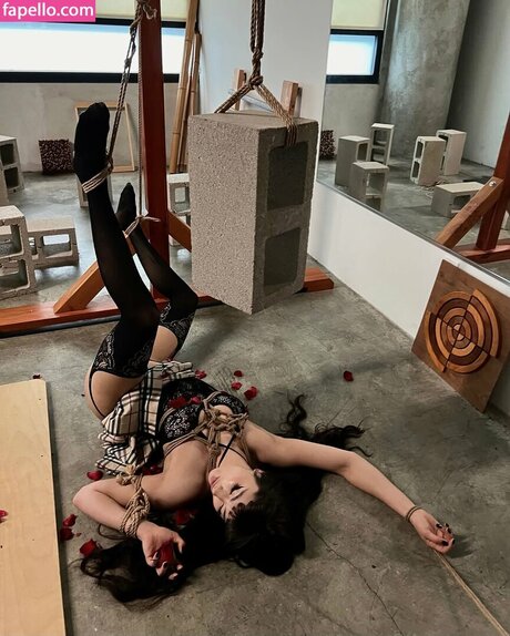 SweetSeverine exclusive pornstar picture