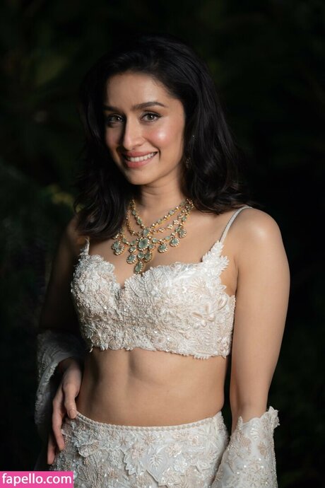 Shraddha Kapoor pornstar hd galleries